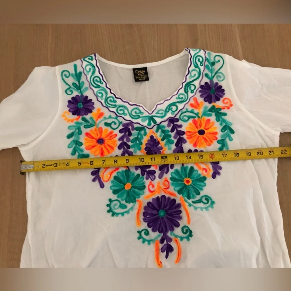 Mja world|White floral embroidered Mexican style peasant top•••Cotton, XL - Picture 9 of 10
